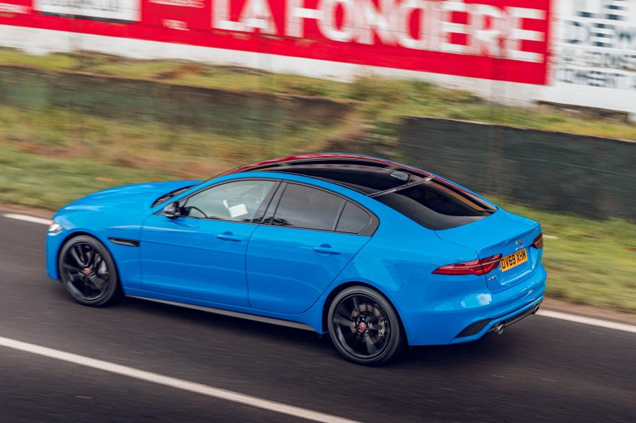  Jaguar XE R-Dynamic Reims Edition 2020 года  (UK) (фото 24 из 84)
